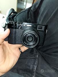 FUJIFILM X100V
