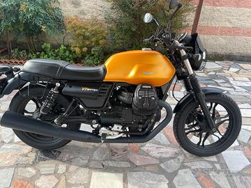 Moto Guzzi v 7 III
