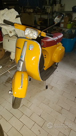 Vespa 50 Special restaurata - Faro quadrato