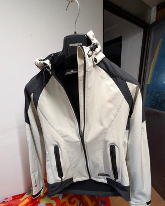 hard Shell donna taglia M per escursioni 