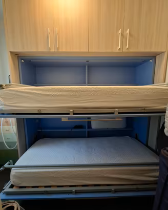 Letto a ponte con 2 posti letto,tipo letto a caste