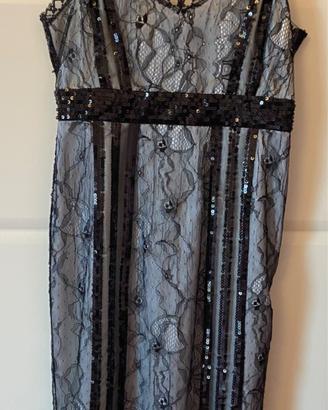 Vestito con pizzo e paillettes