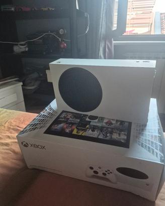 xbox series S  in perfette condizioni 