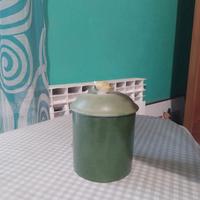 Vaso con coperchio in ceramica 