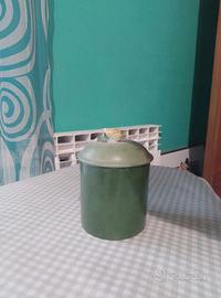 Vaso con coperchio in ceramica 