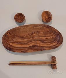 Sushi set in legno