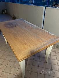 Tavolo in legno allungabile