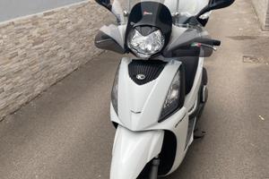 Scooter Kymco People 300