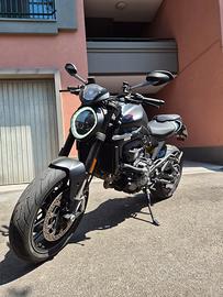 Ducati monster 937