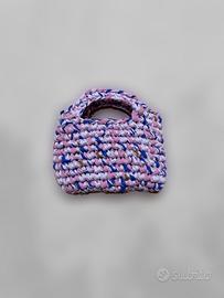 Borsa artigianale all’uncinetto