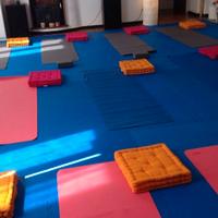 Tappetini yoga e cuscini 