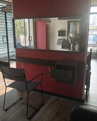 arredamento parrucchiere trattabile