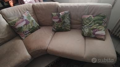 divano in pelle nabuk