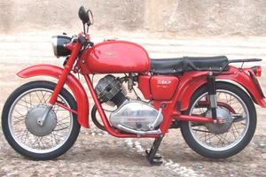 Moto guzzi lodola 235 gt