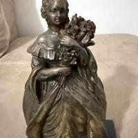 Statuetta in Bronzo - Dama con Bouquet