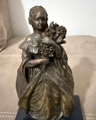 Statuetta in Bronzo - Dama con Bouquet