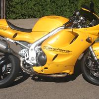 Triumph Daytona T595