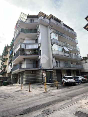 3 LOCALI A CASALNUOVO DI NAPOLI