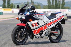 FZ 600 Yamaha