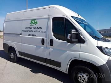 Furgone per trasporti