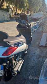 Yamaha xmax 250