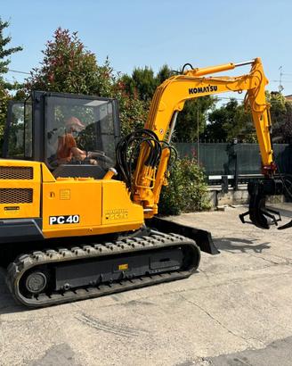 E189 ESCAVATORE KOMATSU PC40