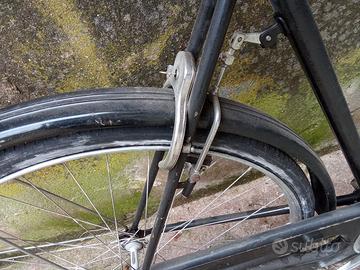 bicicletta del 1950 Legnano con freni a bacchetta 