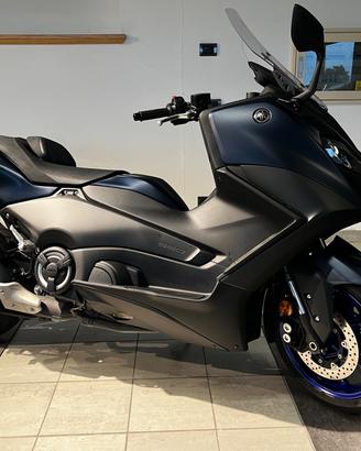 Yamaha T Max 560