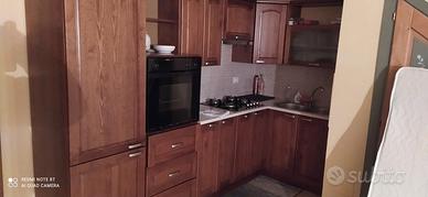 Cucina completa di elettrodomestici