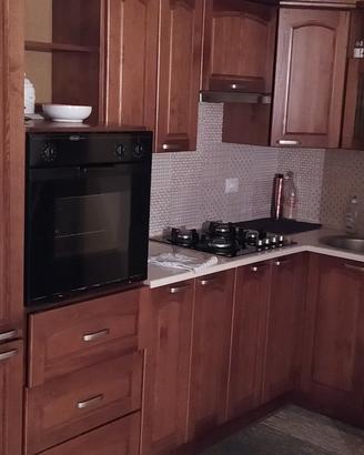 Cucina completa di elettrodomestici