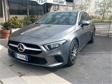 MERCEDES CLASSE A 180 *PACK LUCI*