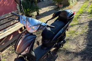 Scouter elettrico alien