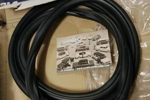 Fiat 1100/103 E o TV guarnizione parabrezza 