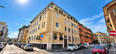 2 LOCALI A MILANO
