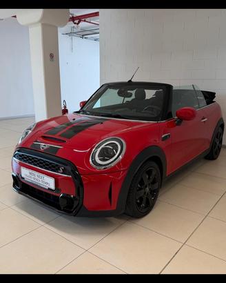 MINI Mini Cabrio (F57) - Mini 2.0 Cooper S Class
