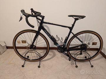 Bici Gravel - Fuji Jari 2.3 