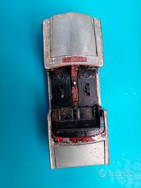 Lotto 8 macchinine varie marche..........