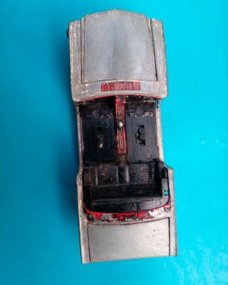 Lotto 8 macchinine varie marche..........