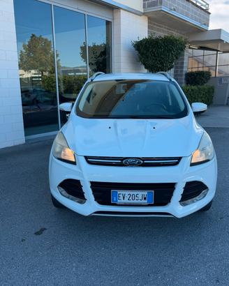 Ford Kuga 2.0 TDCI 140 CV 4WD Titanium