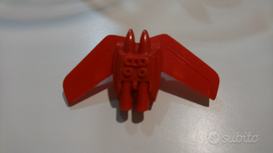 Jet pack Zylmex Metal Man Quest robot die cast fig