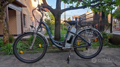 Bici a pedalata assistita ATALA