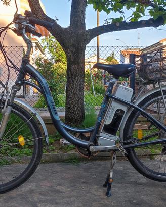 Bici a pedalata assistita ATALA
