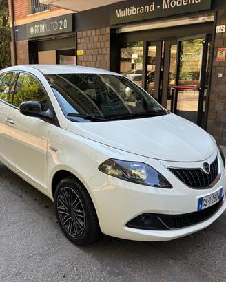 Lancia Ypsilon 1.0 FireFly 5 porte S&S Hybrid Gold