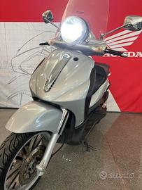 Piaggio Beverly 500