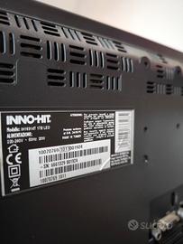 Televisore 22'' lettore DVD integrato