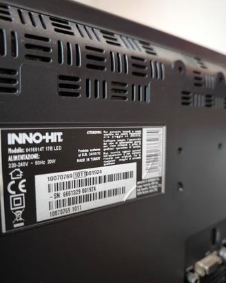 Televisore 22'' lettore DVD integrato