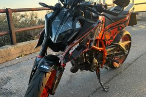 KTM 390 Duke