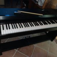 Pianoforte Korg concert 7100