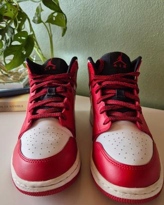 Air Jordan 1 Mid Gym Red 38