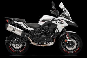 Benelli TRK 502 TRK502X con tris valigie shad